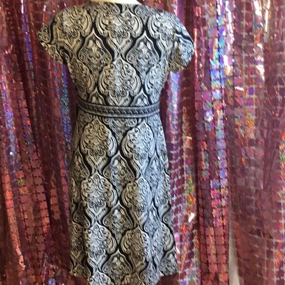 Black, cream, gray v neck short sleeved dress with faux wrap skirt APT 9 in Med. - Picture 11 of 15